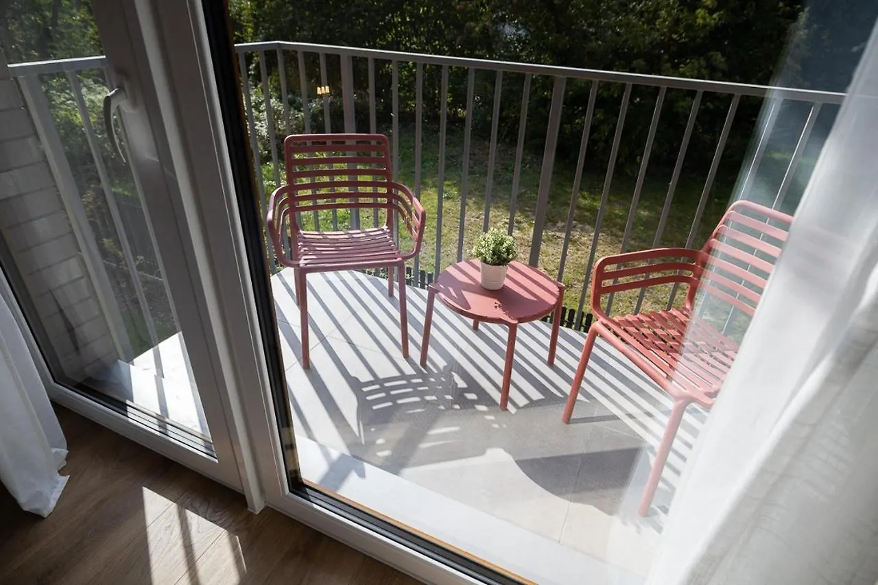 B85 Suites Warszawa 0*,