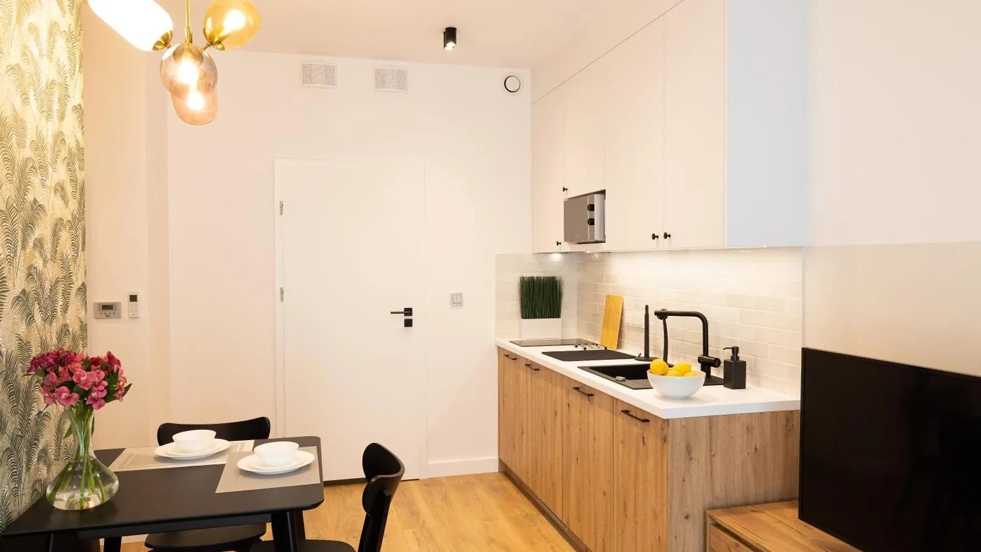 Hotel apartamentowy B85 Suites Warszawa